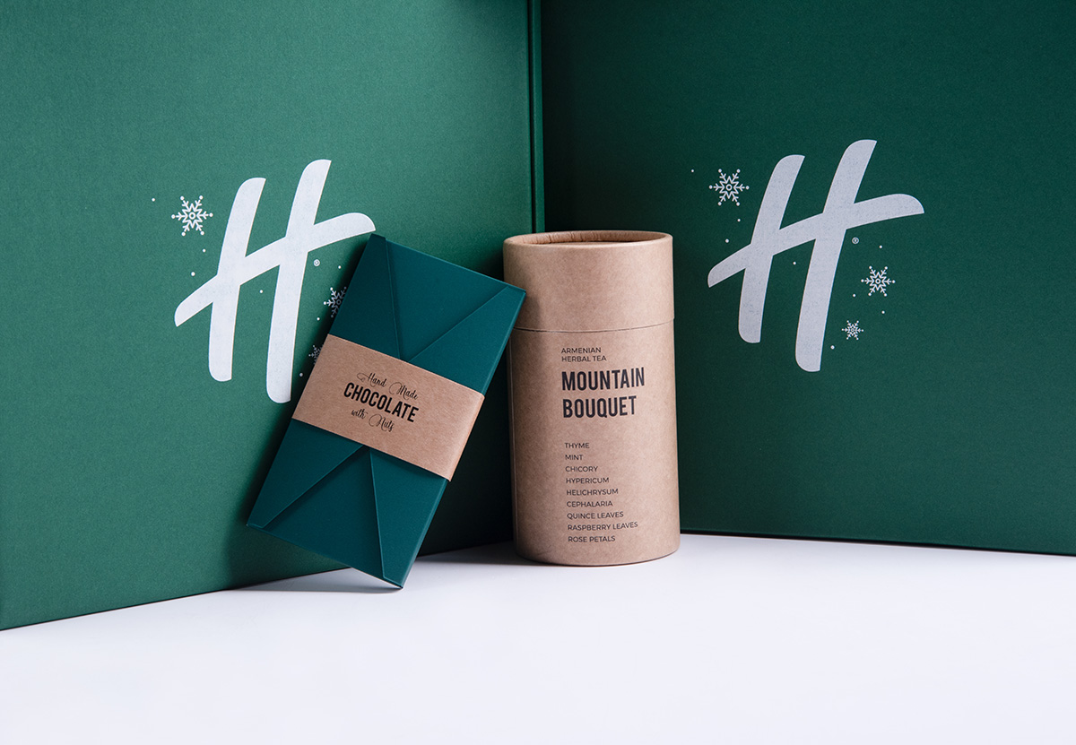 Holiday Inn: New Year Presents